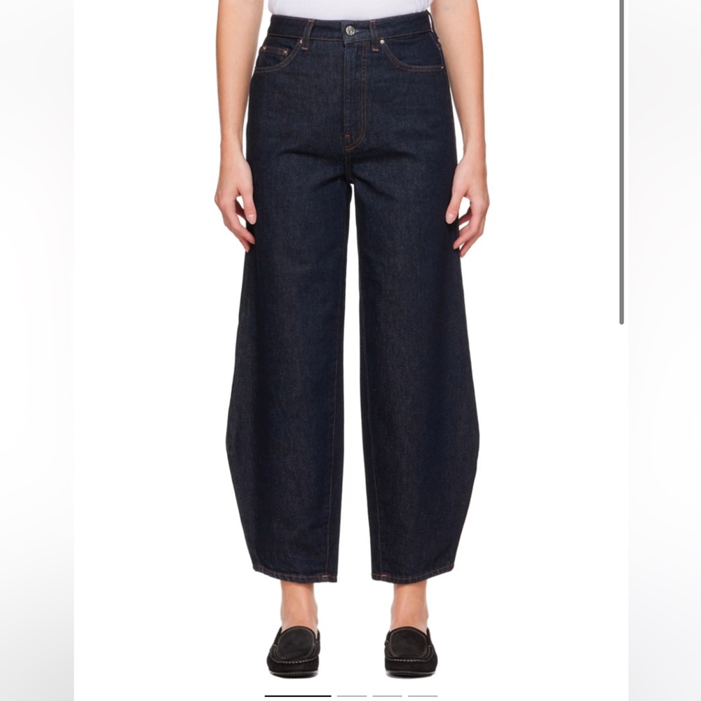 TOTEME
Blue Barrel Jeans size28/30
